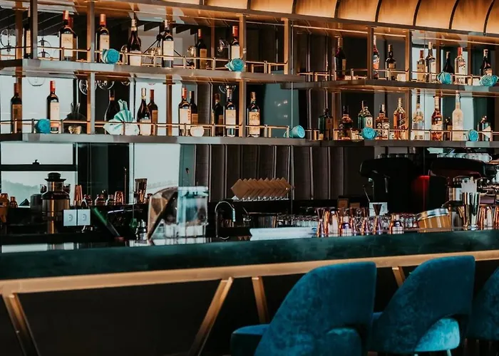 A La Carte - High Floor Apartment